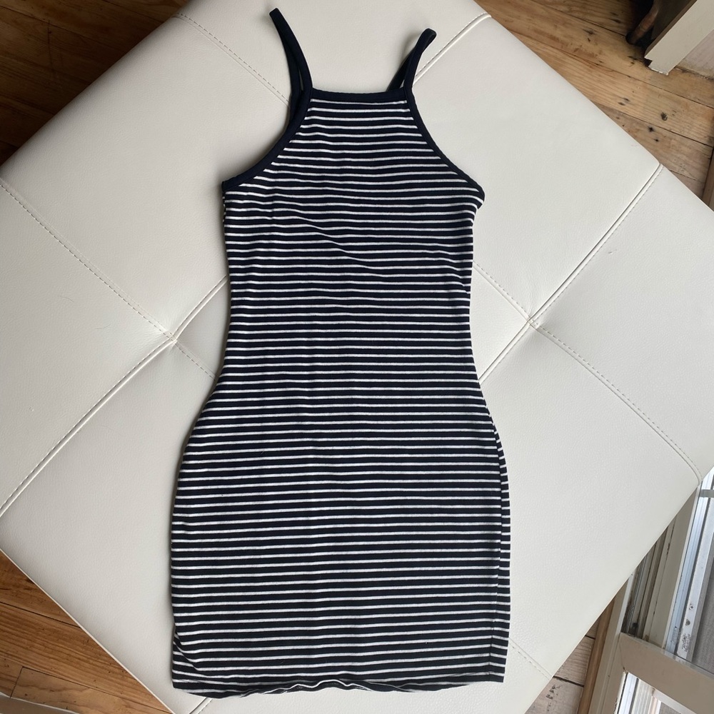 BODYCON DRESS